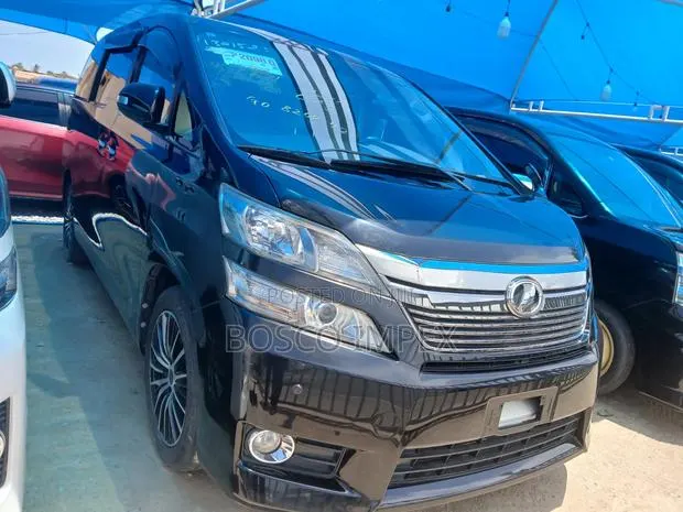 Toyota Vellfire 2015 Black · Photo 1