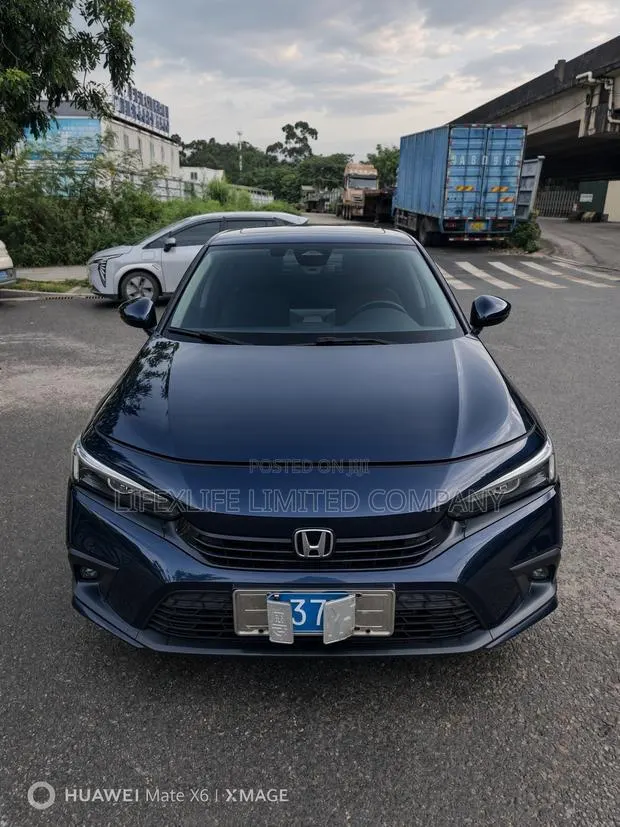 Honda Civic 2024 Blue · Photo 1
