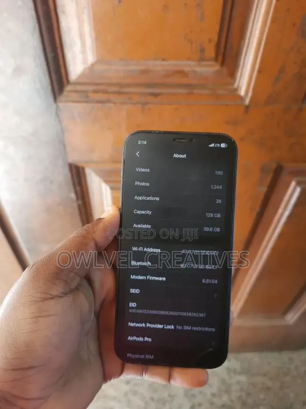 Apple iPhone 12 128 GB Black · Photo 1