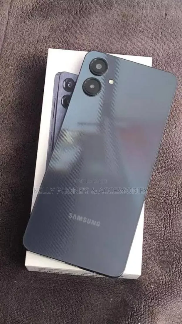 New Samsung Galaxy A06 64 GB Black · Photo 1