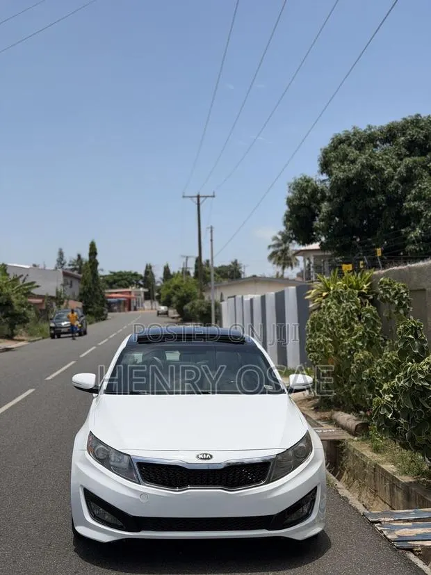 Kia Optima 2013 White · Photo 1