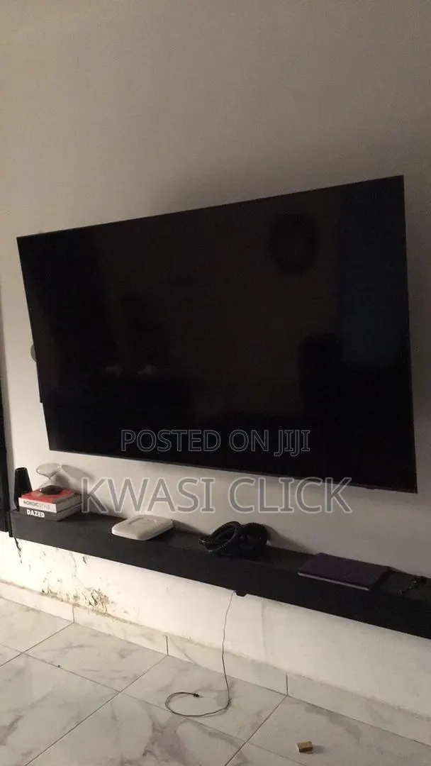 Samsung 75” QLED TV · Photo 1