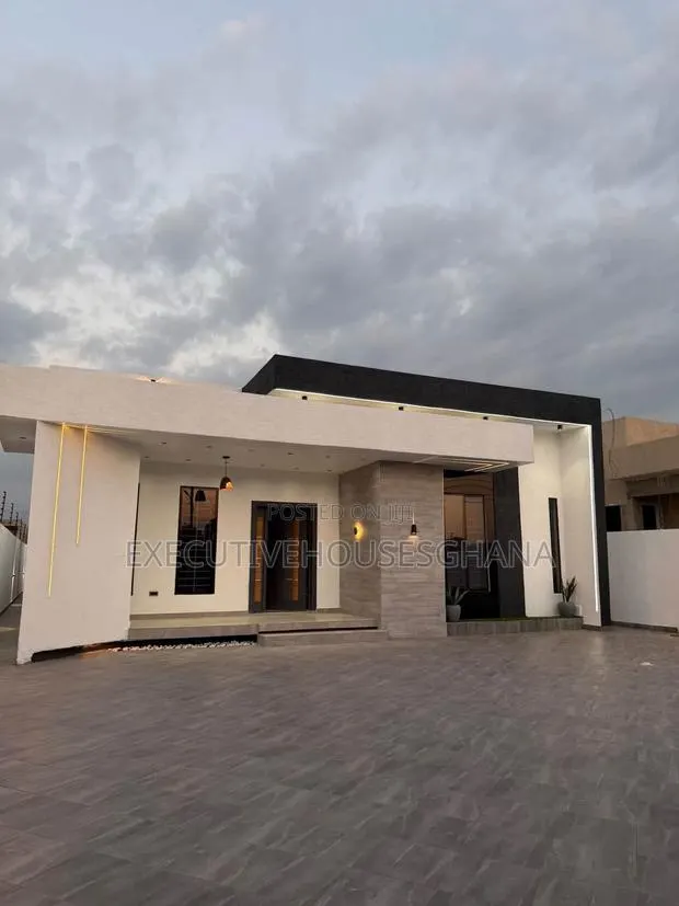 3bdrm Bungalow in Executivehousesghana, Lake Side Estate for sale · Photo 1