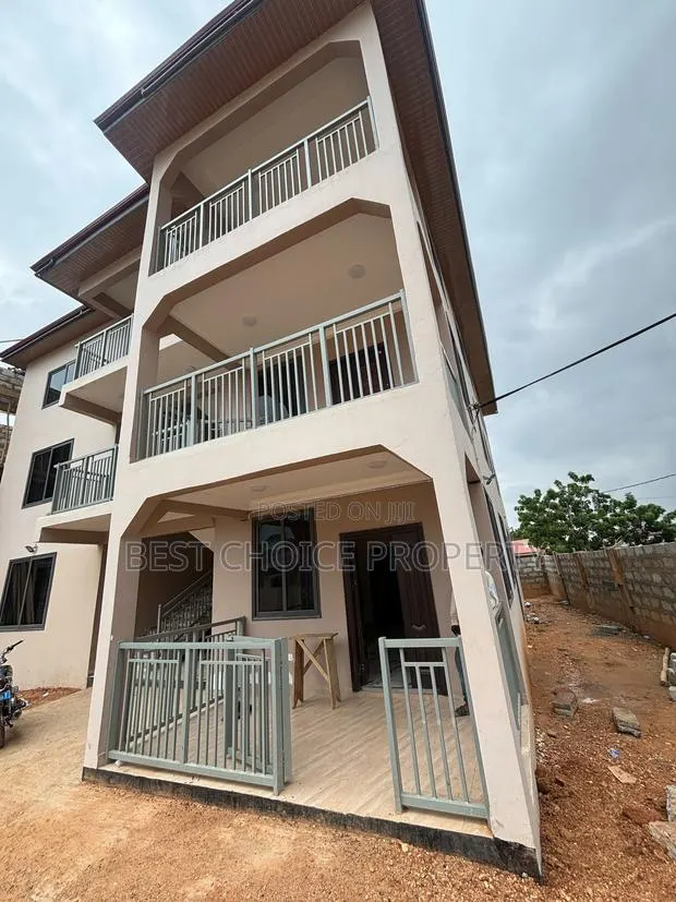3bdrm Apartment in Community 8 Police, Lake Side Estate for rent · Photo 1