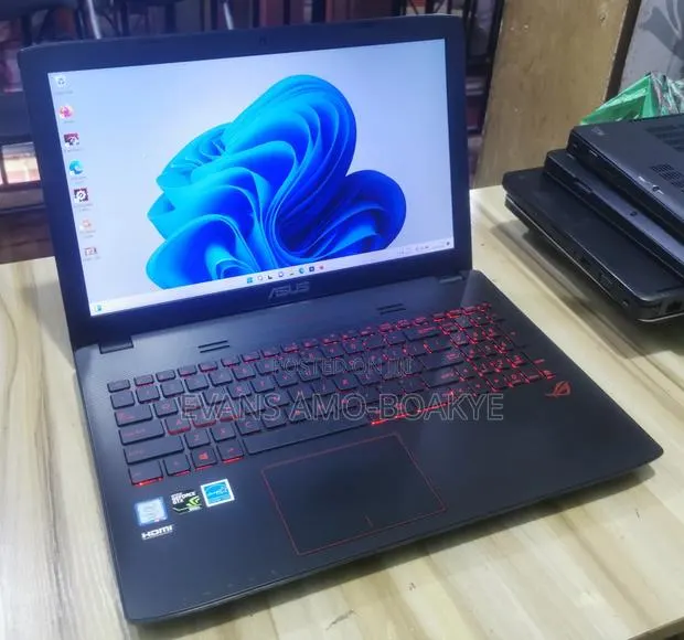 Laptop Asus GL552VW 16GB Intel Core i7 SSD 256GB · Photo 1