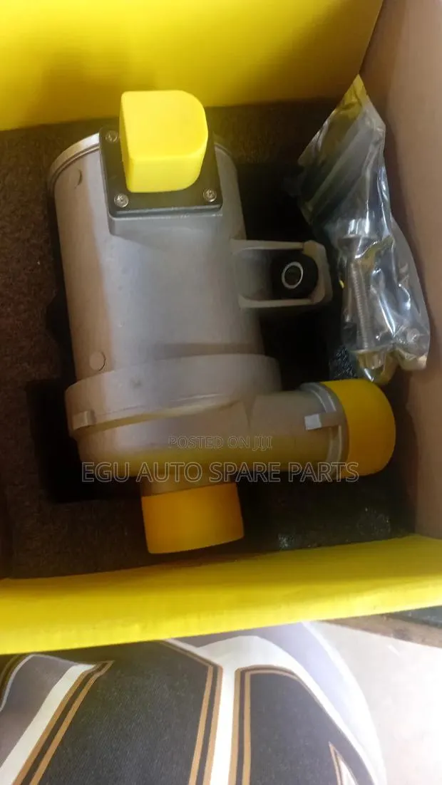 BMW 528i Water Pump Available · Photo 1