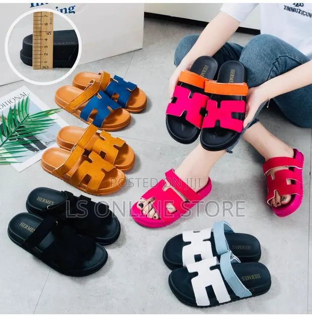 Hermes Slippers Sandals · Photo 1