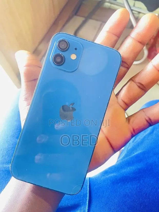Apple iPhone 12 128 GB Blue · Photo 1