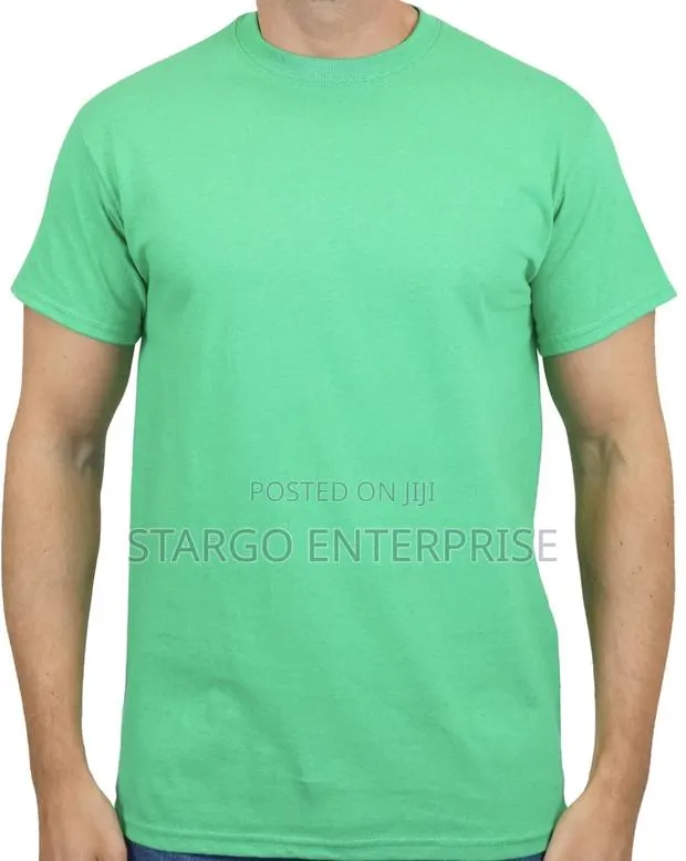 Irish Green Gildan Tshirt · Photo 1