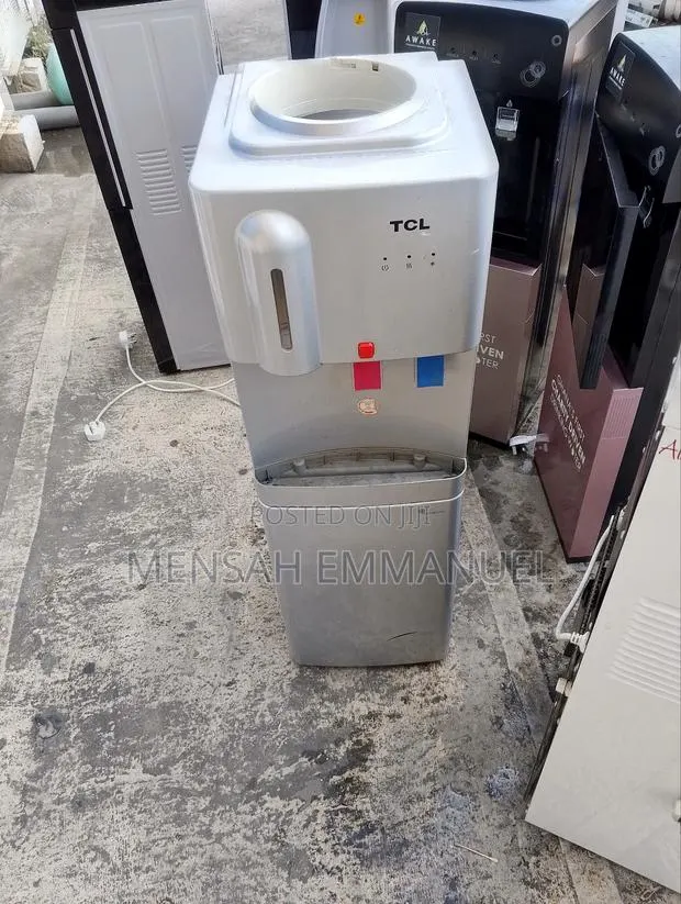 Water Dispenser Authentic Servicing · Photo 1