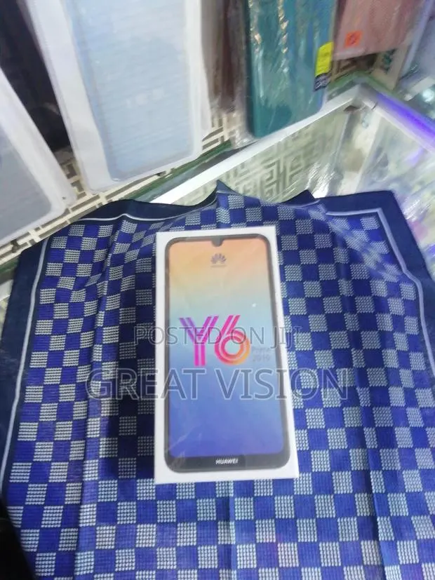 New Huawei Y6 Prime 32 GB Blue · Photo 1