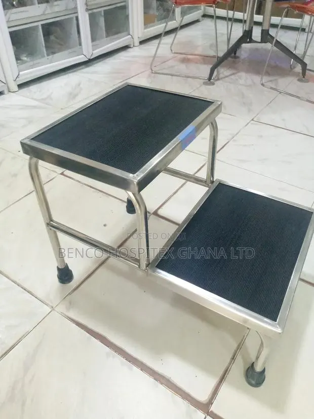 Step Stool (Double) · Photo 1