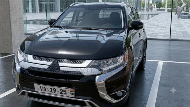 Mitsubishi Outlander for Rent at Ghc800 · Photo 1