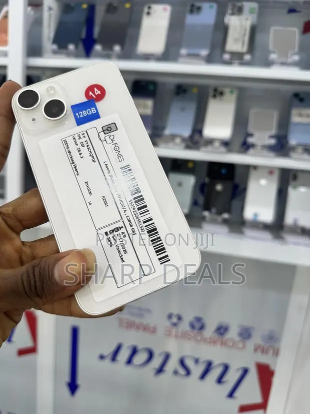 Apple iPhone 14 128 GB White · Photo 1