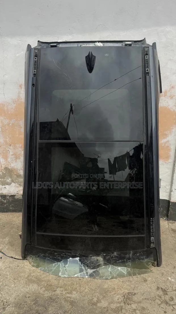 Hyundai Tucson 2017,2018,2019,2020 Panoramic Roof/Topcut Available · Photo 1