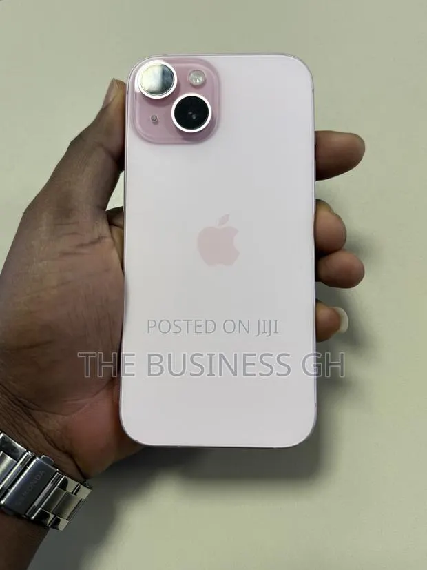 Apple iPhone 15 128 GB Pink · Photo 1