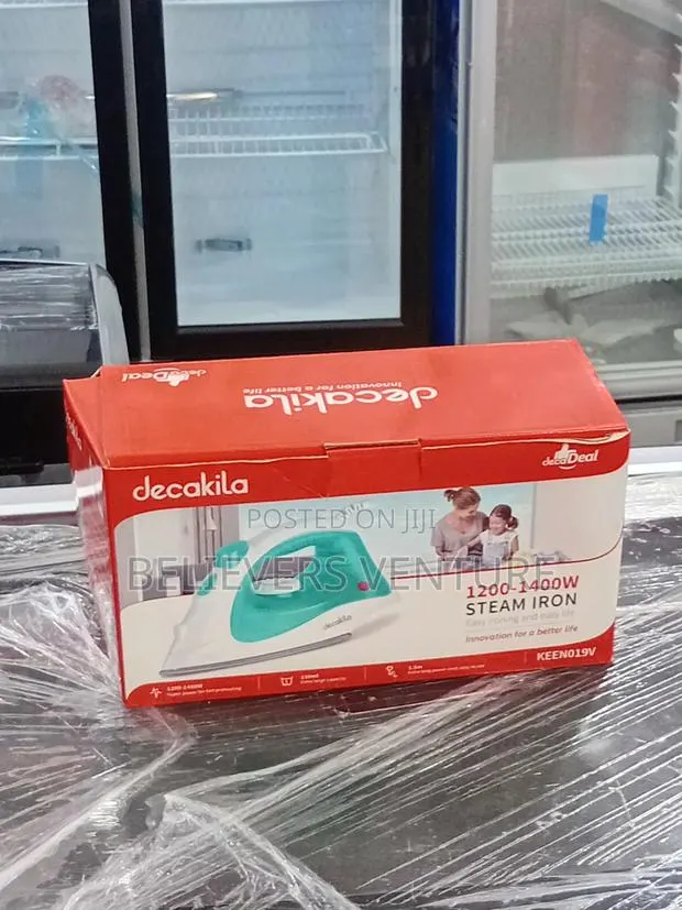 Smooth Every Outfit With the Decakila Steam Iron · Photo 1