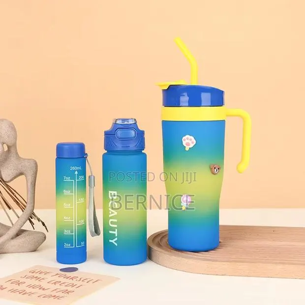 3-in-1 Multipurpose Water Bottle Cup · Photo 1