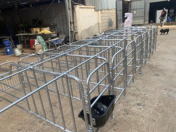 Fattening Pig Cage · Photo 1