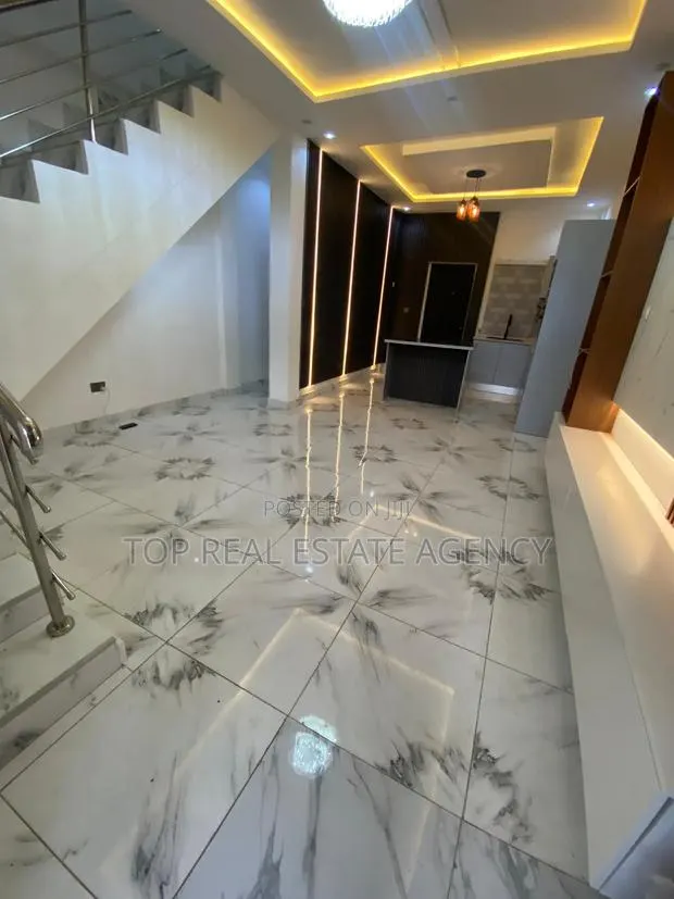 2bdrm Duplex in Botwei, School Junction for sale · Photo 1