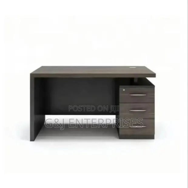 Office Desk · Photo 1