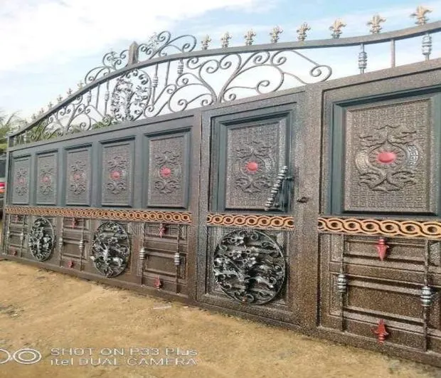 Entrance Gate/ Main Gate/ Sliding Gate · Photo 1