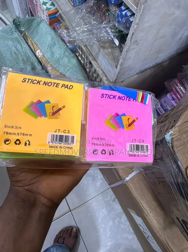 Sticky Note Pad · Photo 1