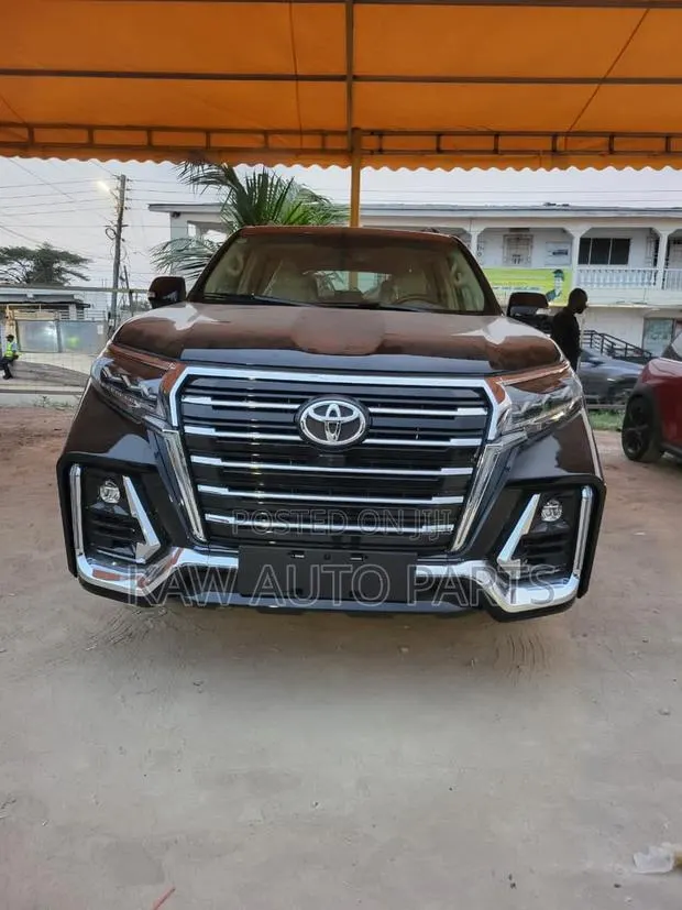 2018,2019,2020,2021,2022 Front Bumper for Toyota Land Cruiser Prado · Photo 1