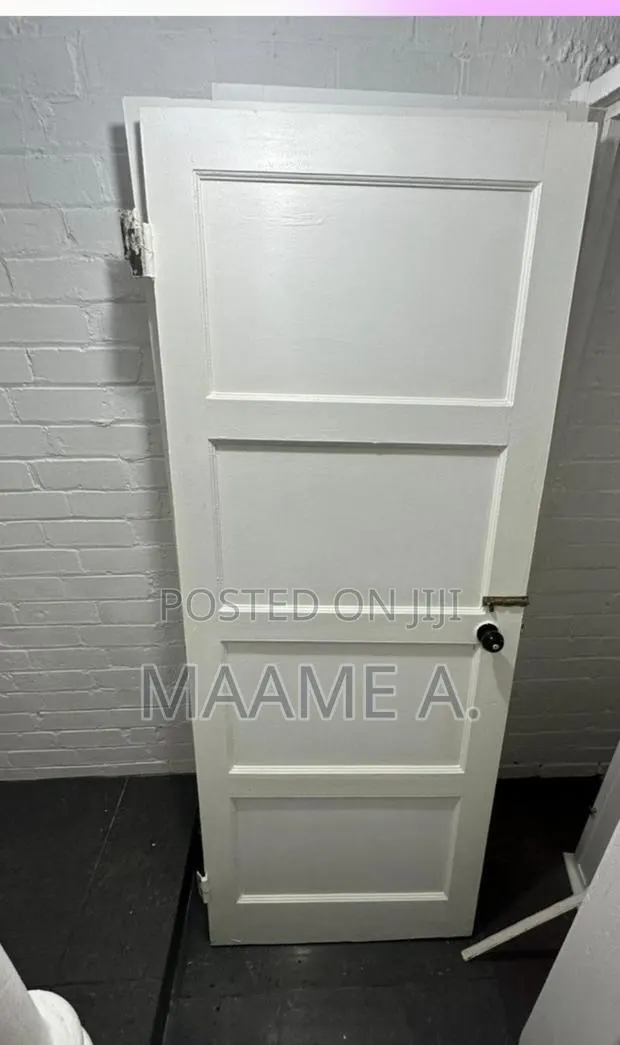 A 4 Panel Door · Photo 1