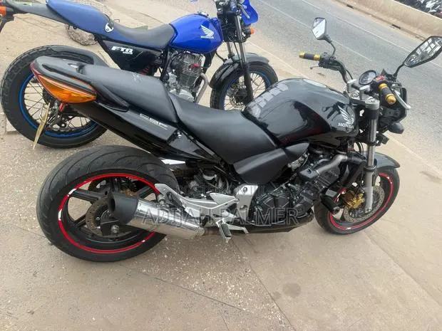 Honda CB 2020 Black · Photo 1