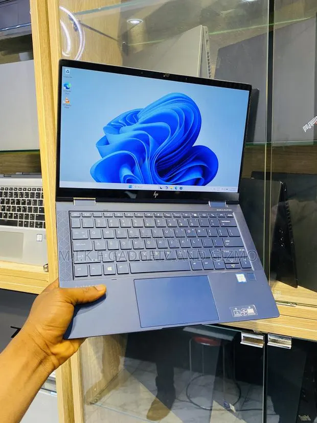 Laptop HP Dragonfly G3 16GB Intel Core i7 SSD 512GB · Photo 1