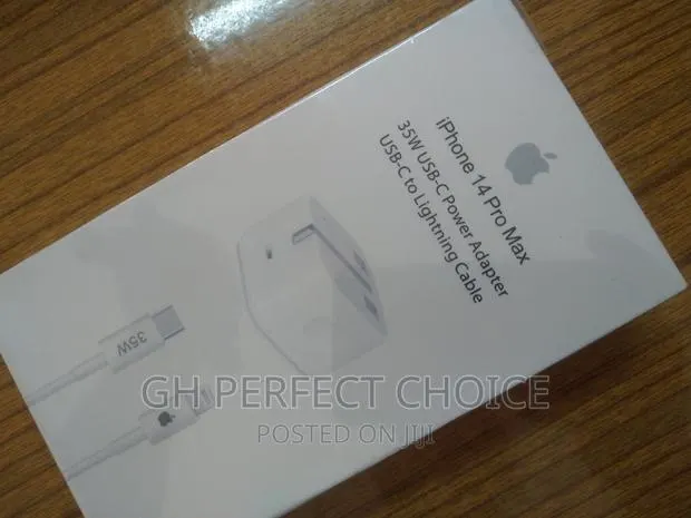 Top 35wts iPhone Type C Fast Charger · Photo 1