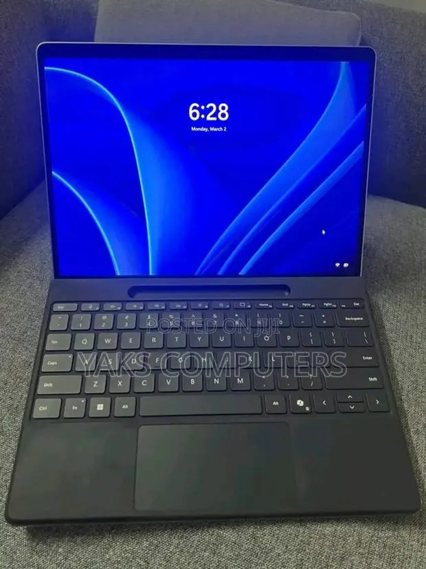 New Microsoft Surface Pro 512 GB Black · Photo 1