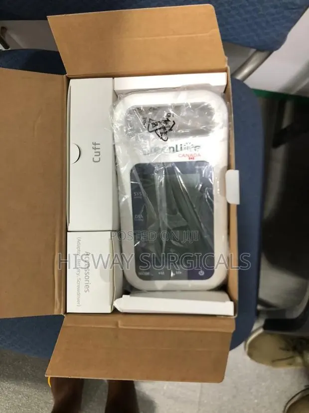 Electronic Blood Pressure Monitor (Green Life) · Photo 1