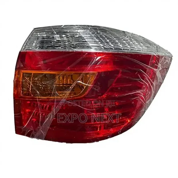 Toyota Highlander 2009-2012 Tail Lights · Photo 1
