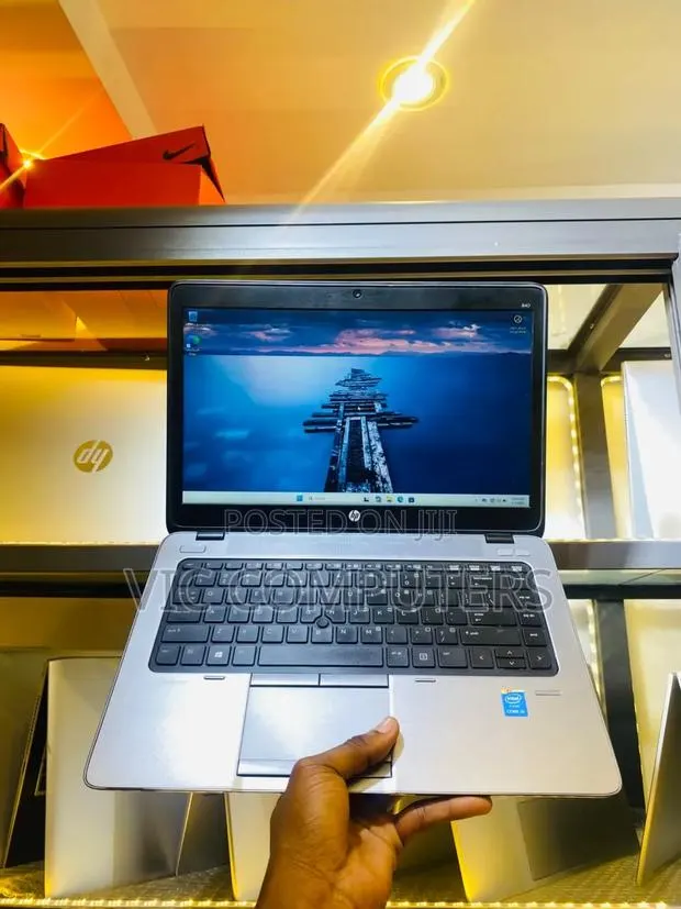 Laptop HP EliteBook 840 G1 8GB Intel Core i5 SSD 128GB · Photo 1