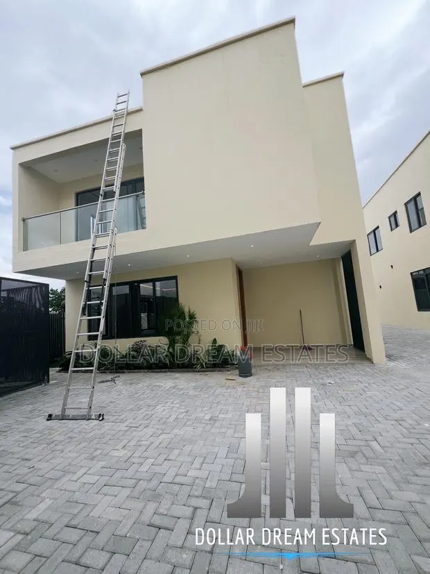 4bdrm Townhouse / Terrace in East Legon for rent · Photo 1