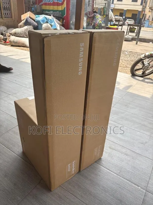 Samsung Soundbar System With Deep Bass Subwoofer (B450f) · Photo 1
