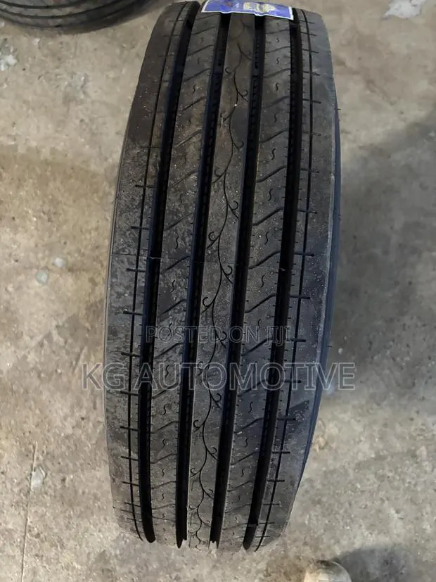 235/75r17.5 Linglong Tyre · Photo 1