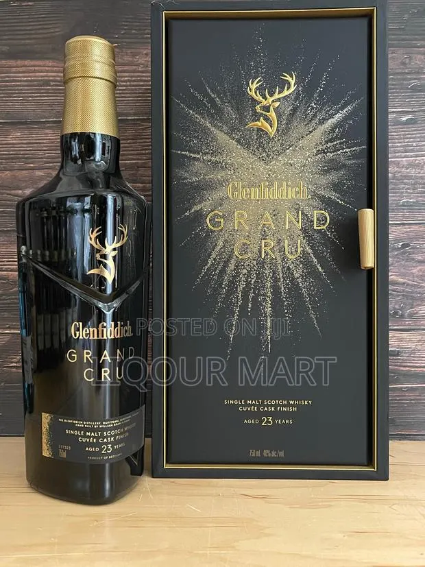 Glenfiddich Grand Cru 23-Year Single Malt Scotch Whisky · Photo 2