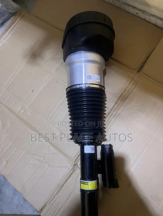 Range Rover 2023 2024 2026 Front Shocks · Photo 1