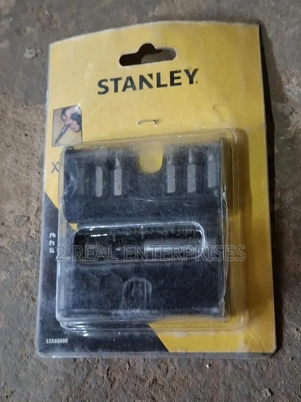 STANLEY 7-Piece Screwdriver Bit Set With Magnetic Bit Holder · Photo 1
