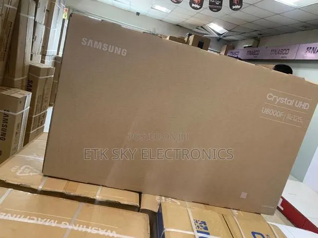 Series 8 Samsung 50 Smart Crystal Uhd Tv Ua50u8000f · Photo 1