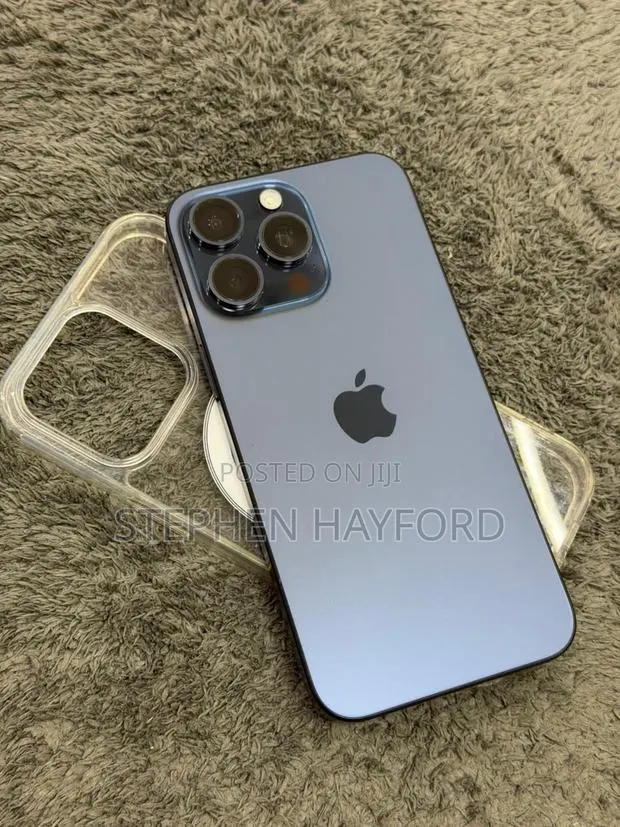 Apple iPhone 15 Pro Max 256 GB Blue · Photo 1