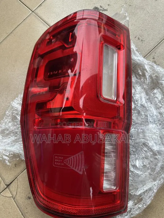 Ford Ranger 2020 Taillight LH With Charger · Photo 1