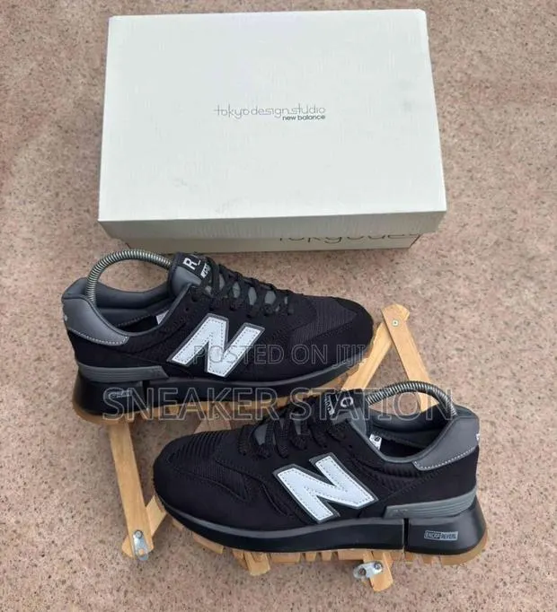 New Balance Rc 1300 Black/Brown · Photo 1