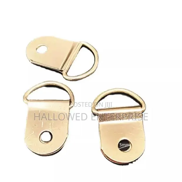 Hook and Screw · Photo 3