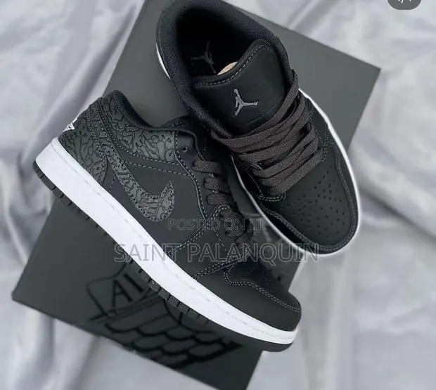 Air Jordan One Low Elephant · Photo 1