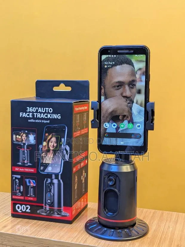 Q02 360° Auto Face Tracking Selfie Stick Tripod for Smartphones · Photo 1