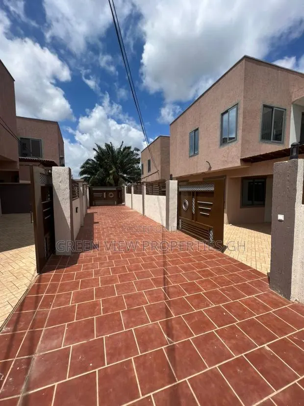 4bdrm Duplex in Ofankor for rent · Photo 1